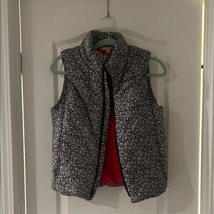 Cute Winter Style puffer vest. flowers Madewell Anthro Style Vest Sz Medium ♥️
